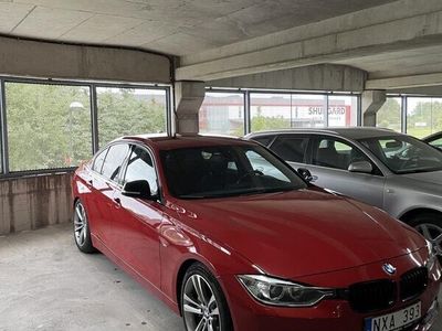 begagnad BMW 335 335 i F30 Sport Line | Manuell | RWD | Få brukare
