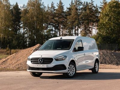 Vit (arktisk vit) Ny 2025 Mercedes Citan 110 Edition Van | 395 750 kr (Dyr)