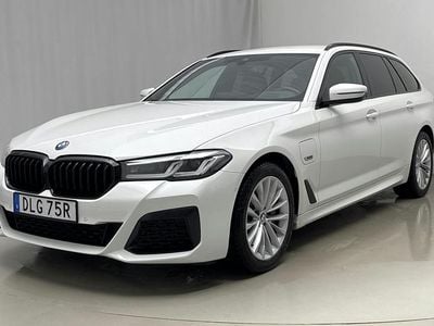 Vit Begagnad 2022 BMW 530 M Sport Kombi | 344 900 kr