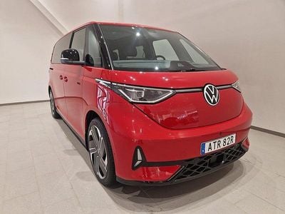 Begagnad VW ID. Buzz GTX 250 kW (340 HK) 2025 Röd Minibuss