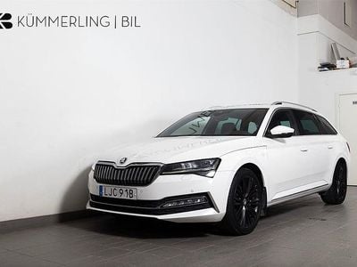 Vit Begagnad 2021 Skoda Superb LAURIN & KLEMENT Kombi | 284 900 kr (Marknadspris)