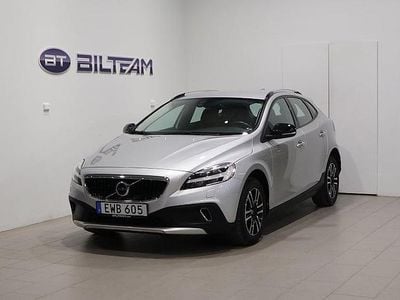 Begagnad Volvo V40 Momentum 152 HK (111 kW) 2018 Silver Halvkombi