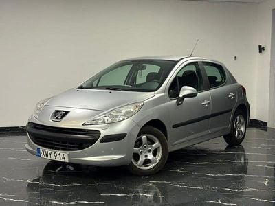 Begagnad Peugeot 207 88 HK (64 kW) 2006 Ljusgrå Halvkombi