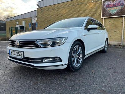 Begagnad VW Passat GT 190 HK (139 kW) 2015 Vit Kombi