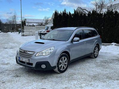 Begagnad Subaru Outback 150 HK (110 kW) 2013 Silver Kombi