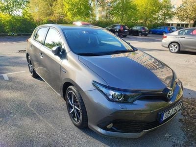Toyota Auris Hybrid