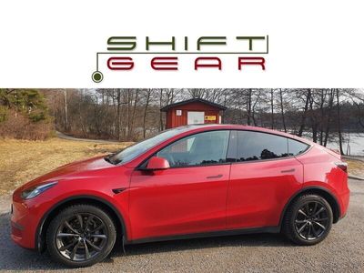 begagnad Tesla Model Y Long Range AWD MOMS 1 ägare Dragkrok