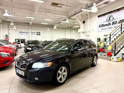 Begagnad Volvo V50 Standard 150 HK (110 kW) 2011 Svart Kombi