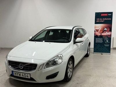Begagnad Volvo V60 Momentum 203 HK (149 kW) 2011 Vit Kombi