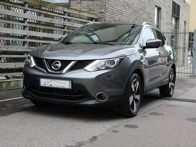 Grå Begagnad 2017 Nissan Qashqai N-Vision SUV | 159 900 kr (Marknadspris)