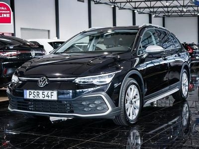 Svart Begagnad 2024 VW Golf VIII Kombi | 339 500 kr