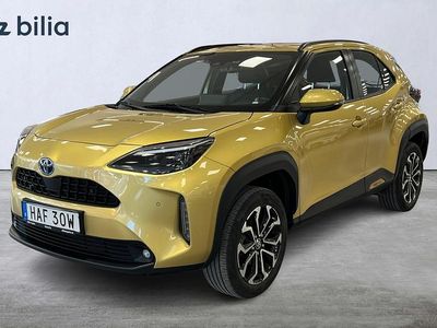 Gul Begagnad 2023 Toyota Yaris Hybrid Active | 279 900 kr (Marknadspris)
