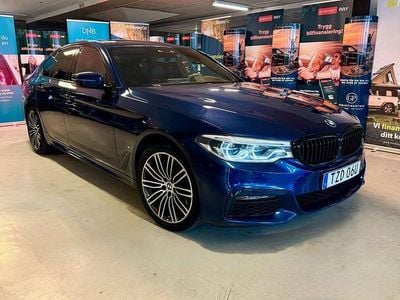 Blå Begagnad 2019 BMW 530e iPerformance Sedan | 329 900 kr (Marknadspris)