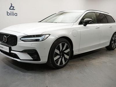 Vit Begagnad 2025 Volvo V90 Plus Kombi | 489 900 kr