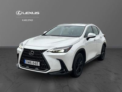 Vit Begagnad 2024 Lexus NX350h Business Edition SUV | 459 900 kr (Marknadspris)