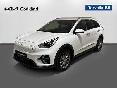Snow white pearl Begagnad 2022 Kia e-Niro Advance SUV | 259 900 kr (Bra pris)