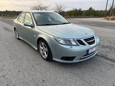 Grå Begagnad 2011 Saab 9-3 Linear Sedan | 29 900 kr (Marknadspris)