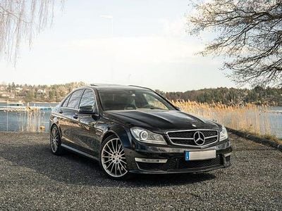 Begagnad Mercedes C63 AMG AMG 457 HK (336 kW) 2012 Svart