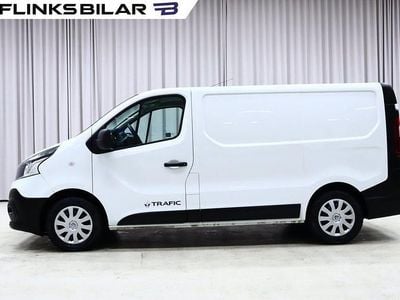 Vit Begagnad 2016 Renault Trafic Minibuss | 97 900 kr (Bra pris)