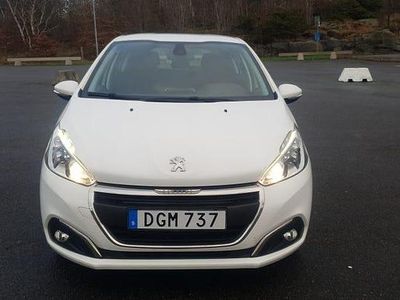 Begagnad 2017 Peugeot 208 Halvkombi | 110 000 kr (Marknadspris)