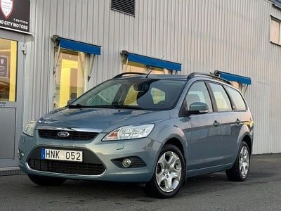 Grå Begagnad 2008 Ford Focus Ghia Kombi | 69 900 kr (Dyr)