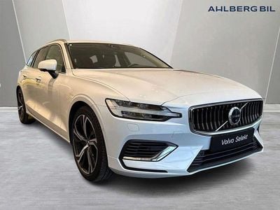 Vit Begagnad 2023 Volvo V60 Ultimate Kombi | 404 500 kr (Marknadspris)