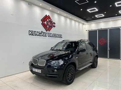 begagnad BMW X5 3.0sd / 286HK / X-DRIVE / PANO / S+V-HJUL / NYSERVAD