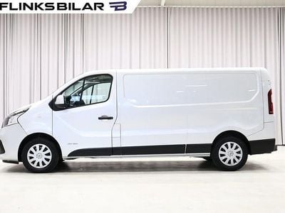 Silver metallic Begagnad 2017 Nissan NV300 Van | 119 900 kr (Bra pris)