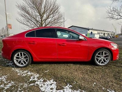 Begagnad Volvo S60 R-Design 215 HK (158 kW) 2012 Röd Sedan