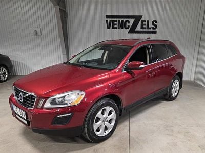 Röd Begagnad 2010 Volvo XC60 Momentum SUV | 129 000 kr (Marknadspris)