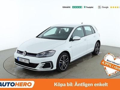 Begagnad VW Golf VII GTE 207 HK (152 kW) 2017 Vit Halvkombi