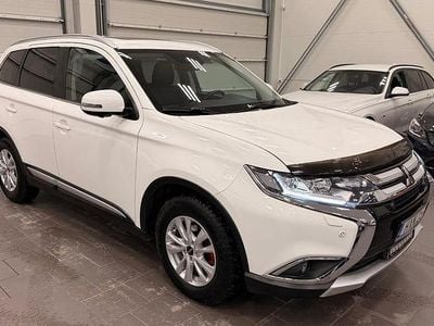 Vit Begagnad 2018 Mitsubishi Outlander SUV | 187 900 kr (Marknadspris)