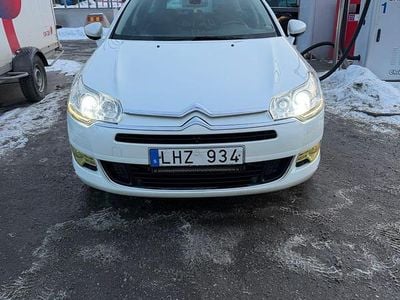 Begagnad Citroën C5 204 HK (150 kW) 2013 Vit perl Kombi