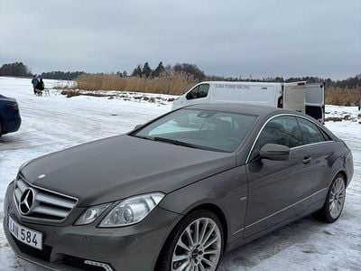 Begagnad Mercedes E250 204 HK (150 kW) 2010 Gray metallic Sportkupé