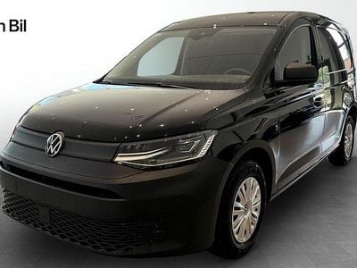 Svart (deep black pärleffekt) Ny 2025 VW Caddy Minibuss | 279 900 kr (Marknadspris)