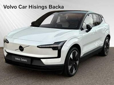 Vit Begagnad 2025 Volvo EX30 Single Motor Extended Range SUV | 445 900 kr (Dyr)