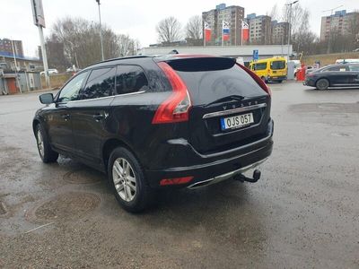 begagnad Volvo XC60 D4 AWD Geartronic Classic, Momentum Euro 6