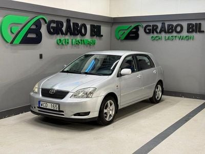 Begagnad Toyota Corolla 110 HK (80 kW) 2004 Silver
