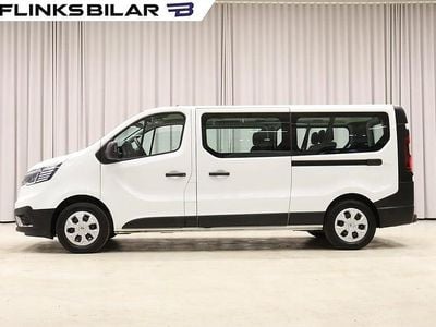 Vit Begagnad 2022 Renault Trafic Minibuss | 329 900 kr