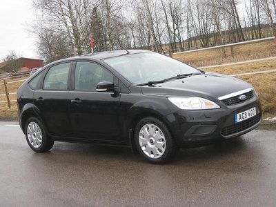 Begagnad Ford Focus Trend 125 HK (91 kW) 2010 Svart Halvkombi