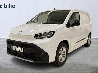 Vit Begagnad 2024 Toyota Proace City City Minibuss | 379 900 kr (Lite dyr)