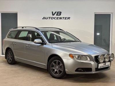 Begagnad Volvo V70 Momentum 163 HK (119 kW) 2011 Silver Kombi