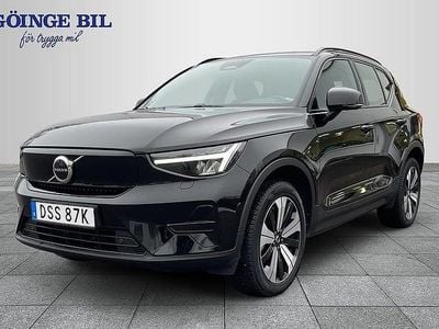 Svart Begagnad 2022 Volvo XC40 Core SUV | 339 900 kr (Marknadspris)