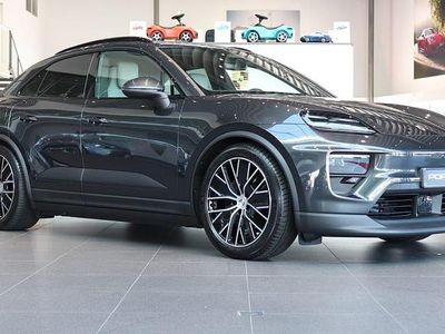 Porsche Macan 4 Electric