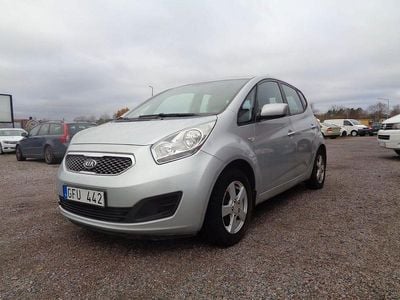 Begagnad Kia Venga 90 HK (66 kW) 2010 Silver Halvkombi