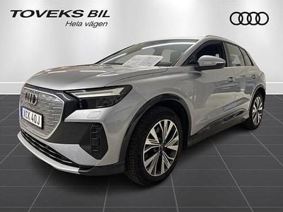 Begagnad Audi Q4 e-tron Advanced 150 kW (204 HK) 2022 Florettsilver metallic SUV