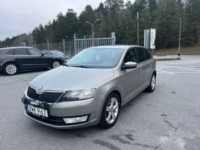 Begagnad Skoda Rapid 90 HK (66 kW) 2015 Ljusbrun (brun) Halvkombi