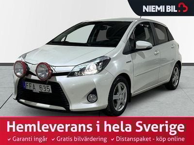 Pearl white Begagnad 2013 Toyota Yaris Hybrid Edition Halvkombi | 129 900 kr (Lite dyr)