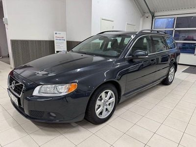 Grå (gråmetallick) Begagnad 2013 Volvo V70 Momentum Kombi | 73 000 kr (Marknadspris)