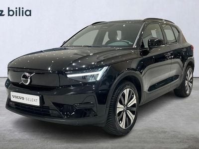Begagnad Volvo XC40 Core 185 kW (252 HK) 2022 Svart SUV